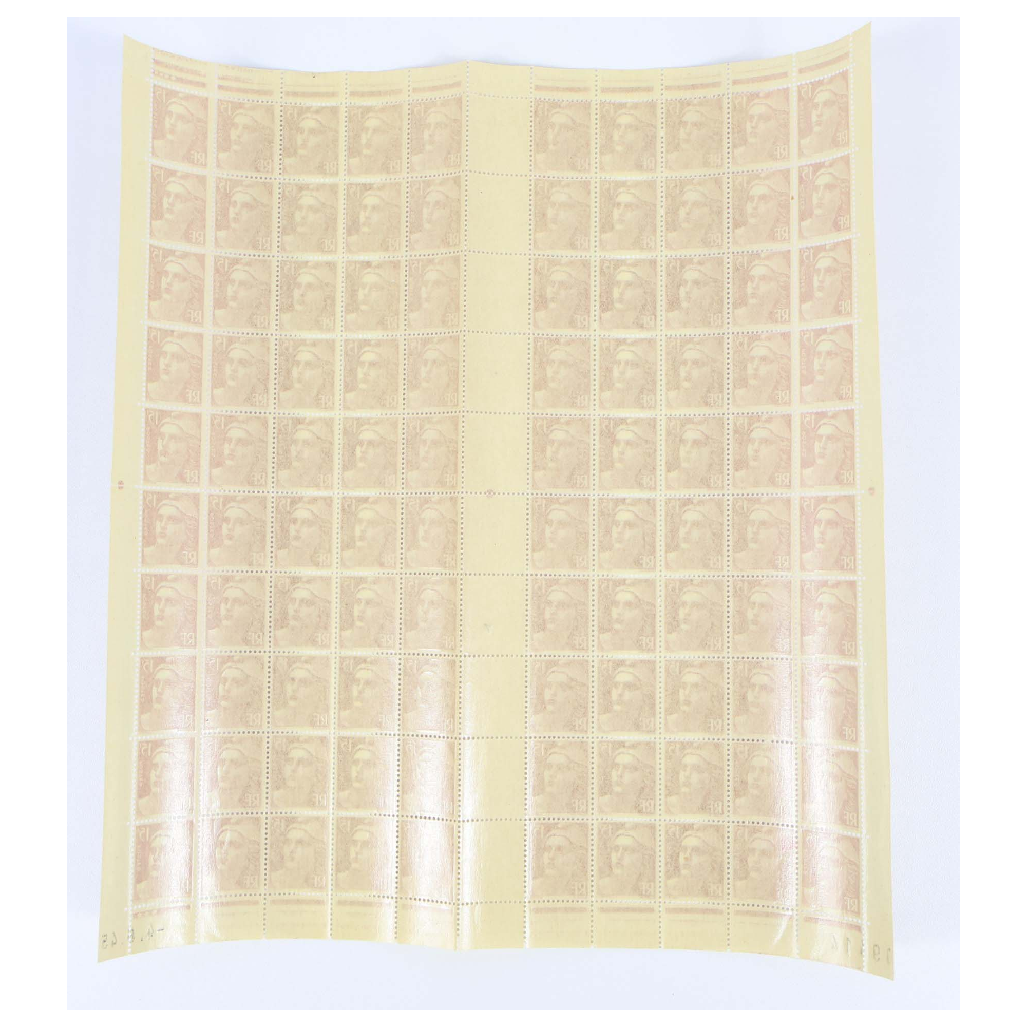 FEUILLE COMPLÈTE DE FRANCE DE 100 TIMBRES NEUFS** N°724 "MARIANNE DE GANDON"