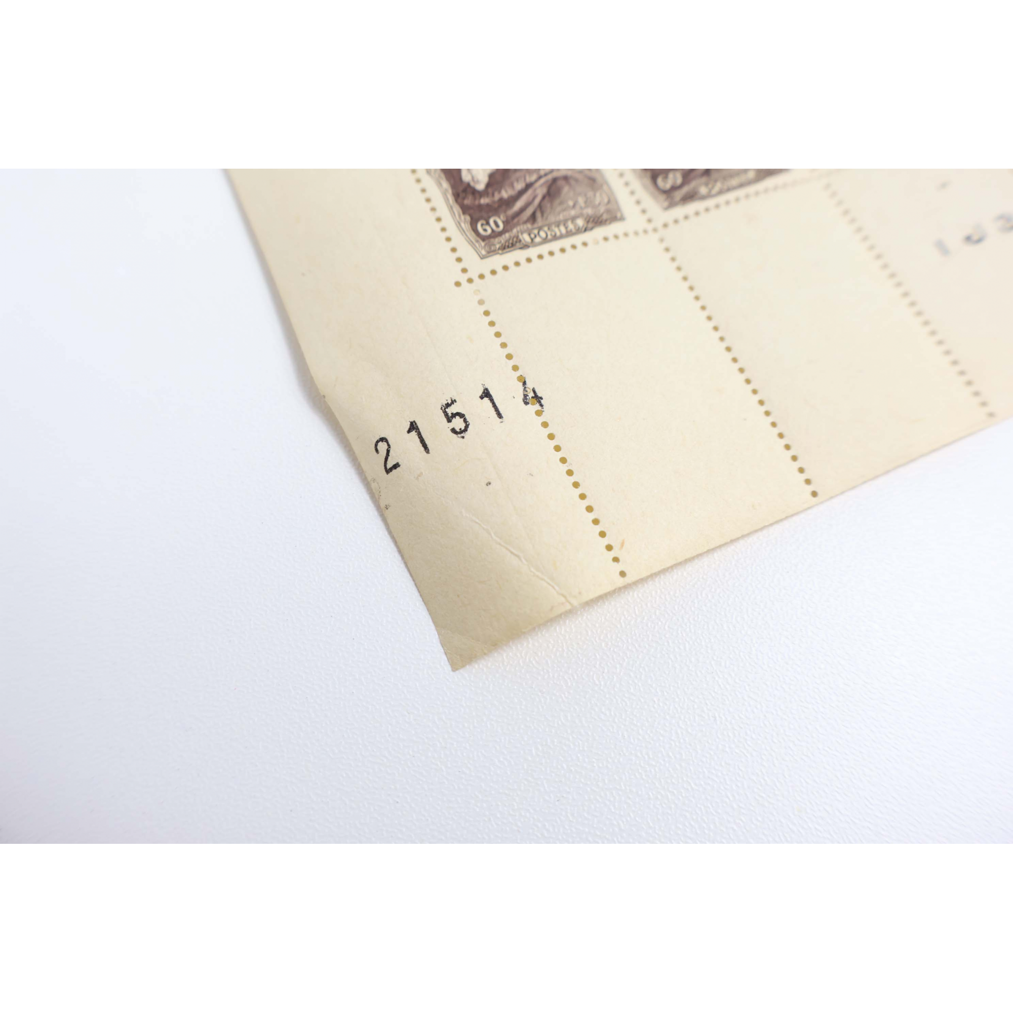6 FEUILLES DE 25 TIMBRES NEUFS** SÉRIE COMPLÈTE "COIFFES" N°593/598 ANNÉE 1943
