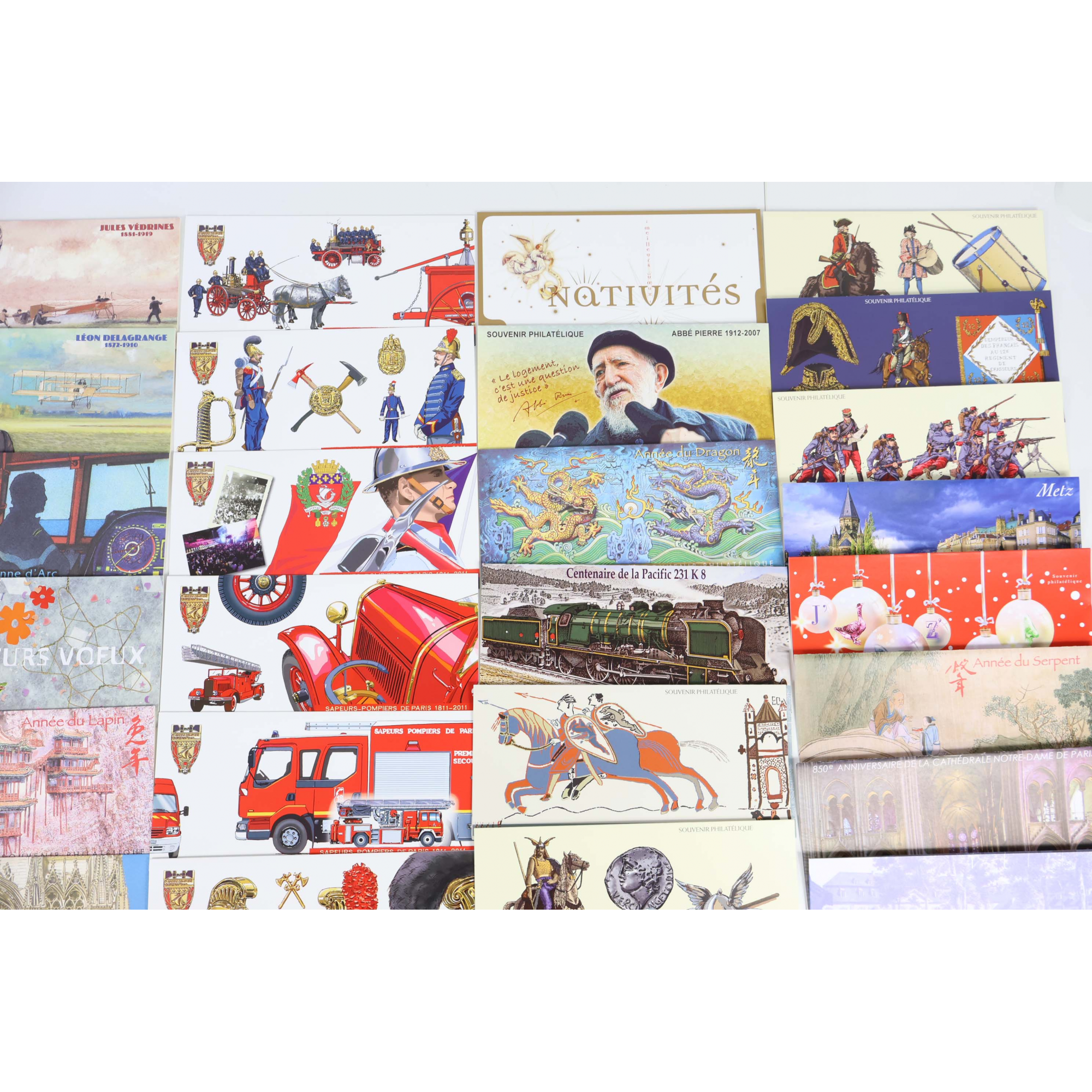 COLLECTION COMPLÈTE DE 42 BLOCS SOUVENIRS NEUFS N°47 AU N°89 TIMBRES NEUFS**