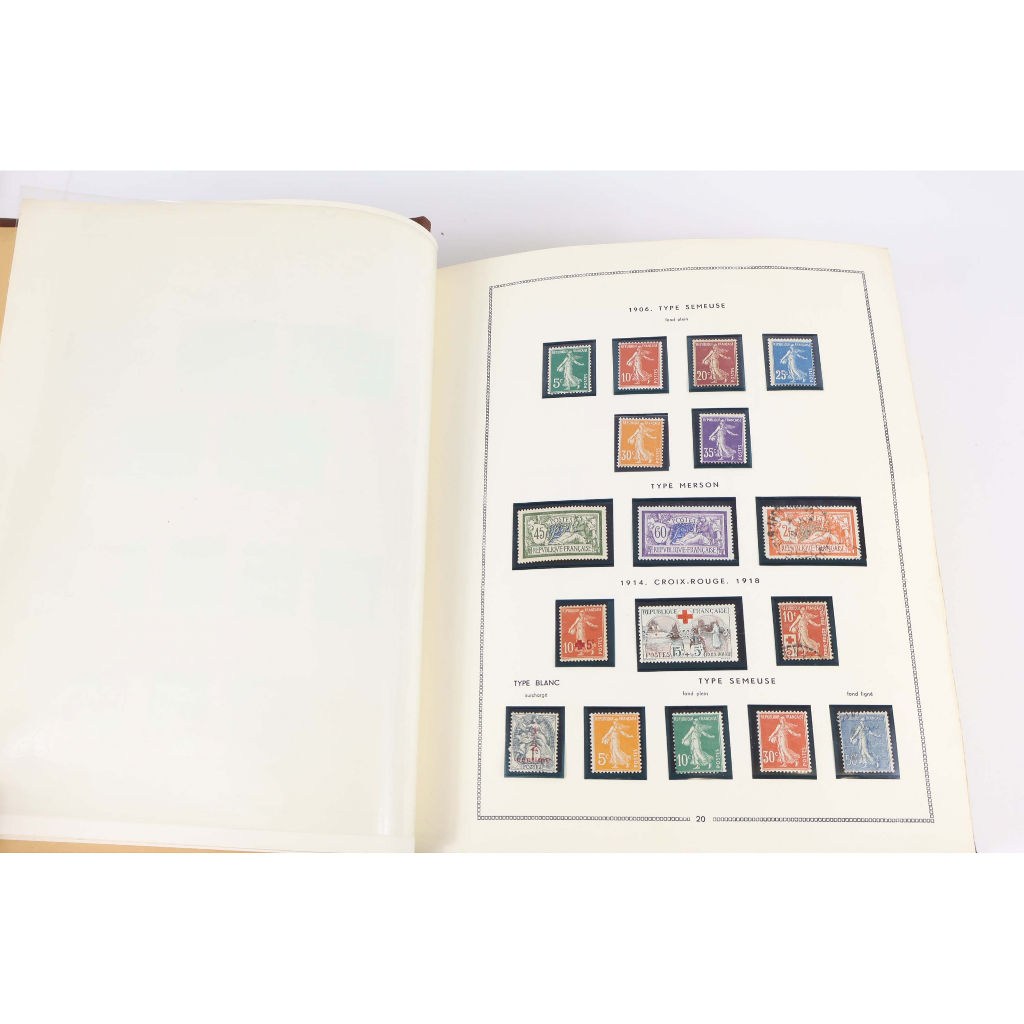 COLLECTION DE FRANCE DE 1900 À 1974 TIMBRES NEUFS, CLASSEUR MOC DE 1849 À 1974