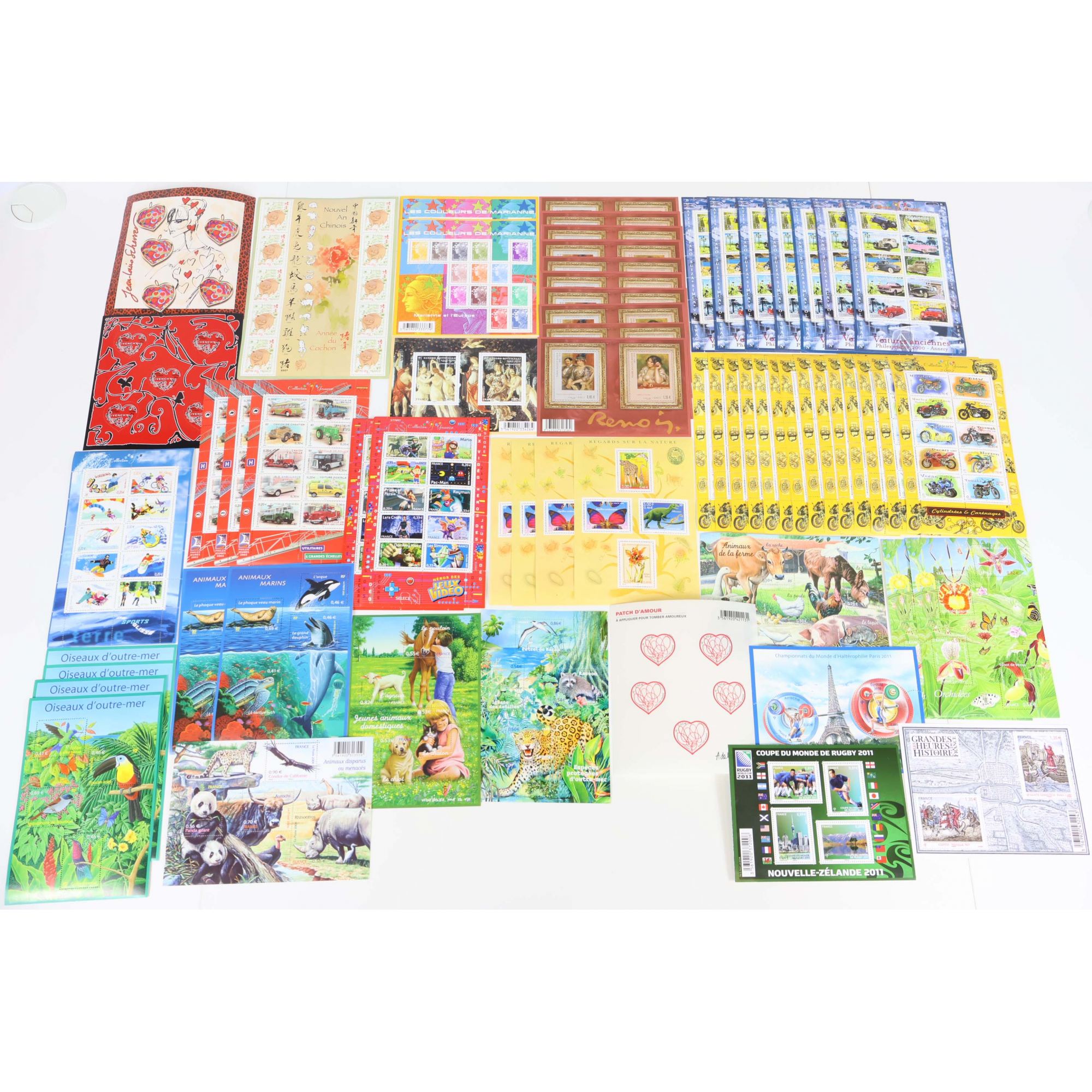 LOT BLOCS FEUILLET TIMBRES EN EUROS AVEC DÉFAUTS POUR AFFRANCHIR FACIALE 188.48€