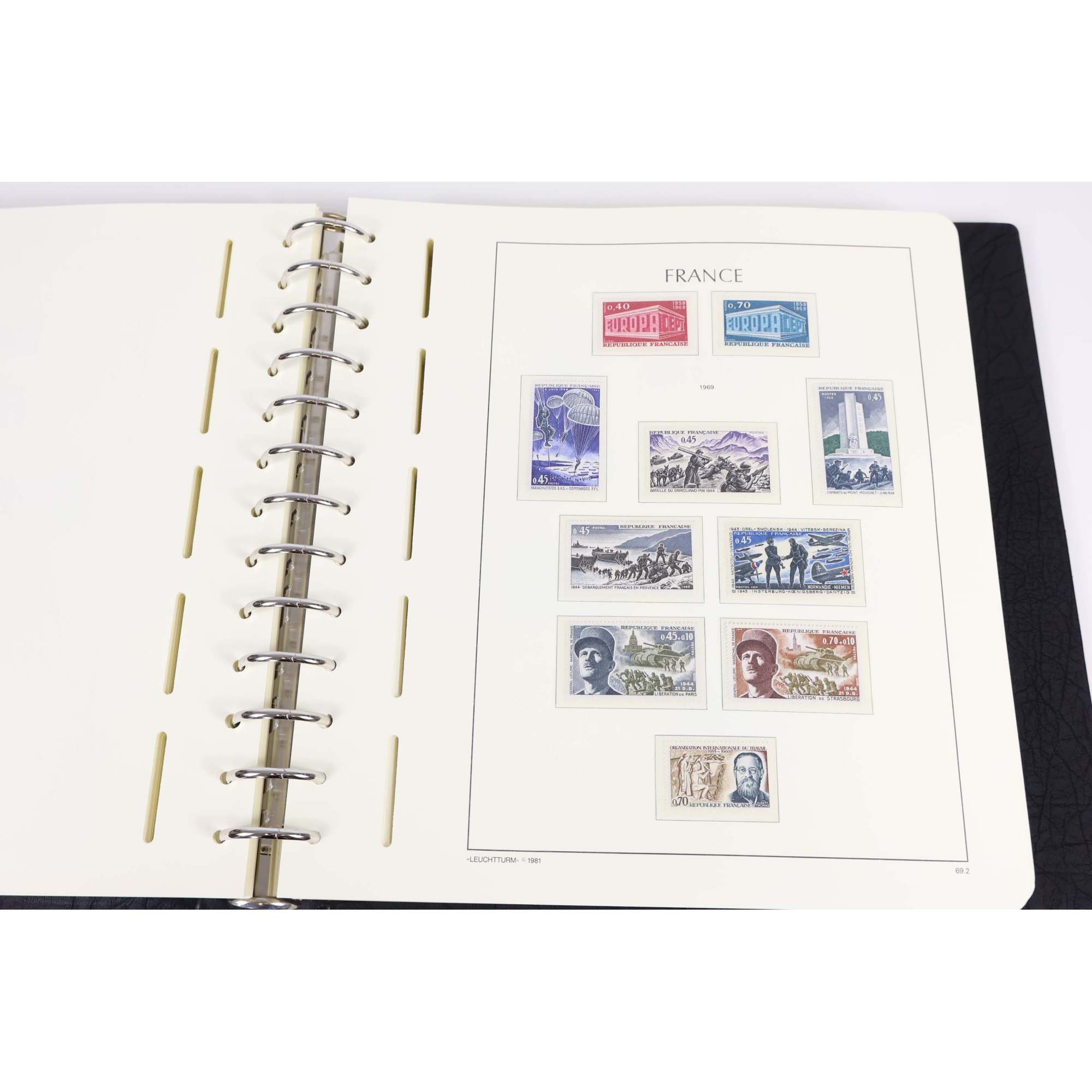 COLLECTION DE FRANCE DE 1960 À 1979 TIMBRES NEUFS** AVEC CLASSEUR LEUCHTTURM