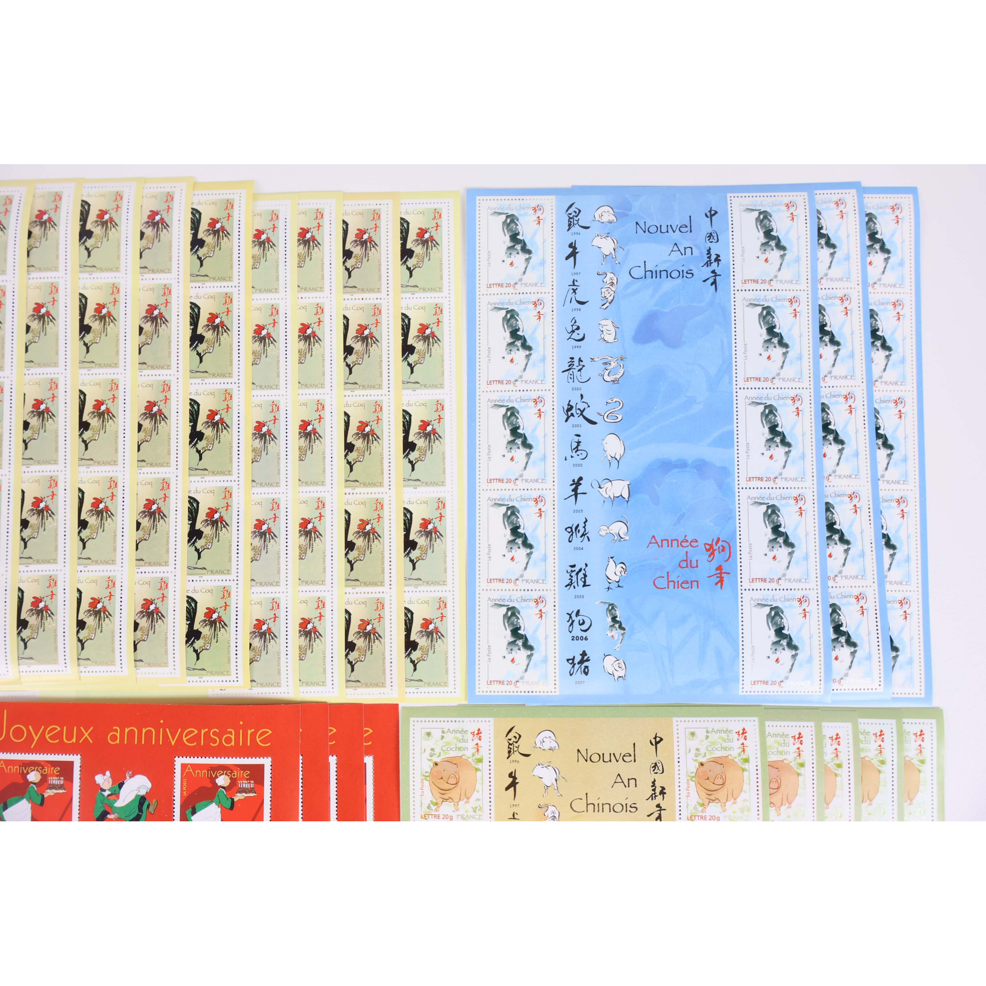LOT 200 TIMBRES À VALIDITÉ PERMANENTE FRANCE POUR AFFRANCHIR LETTRES 20G