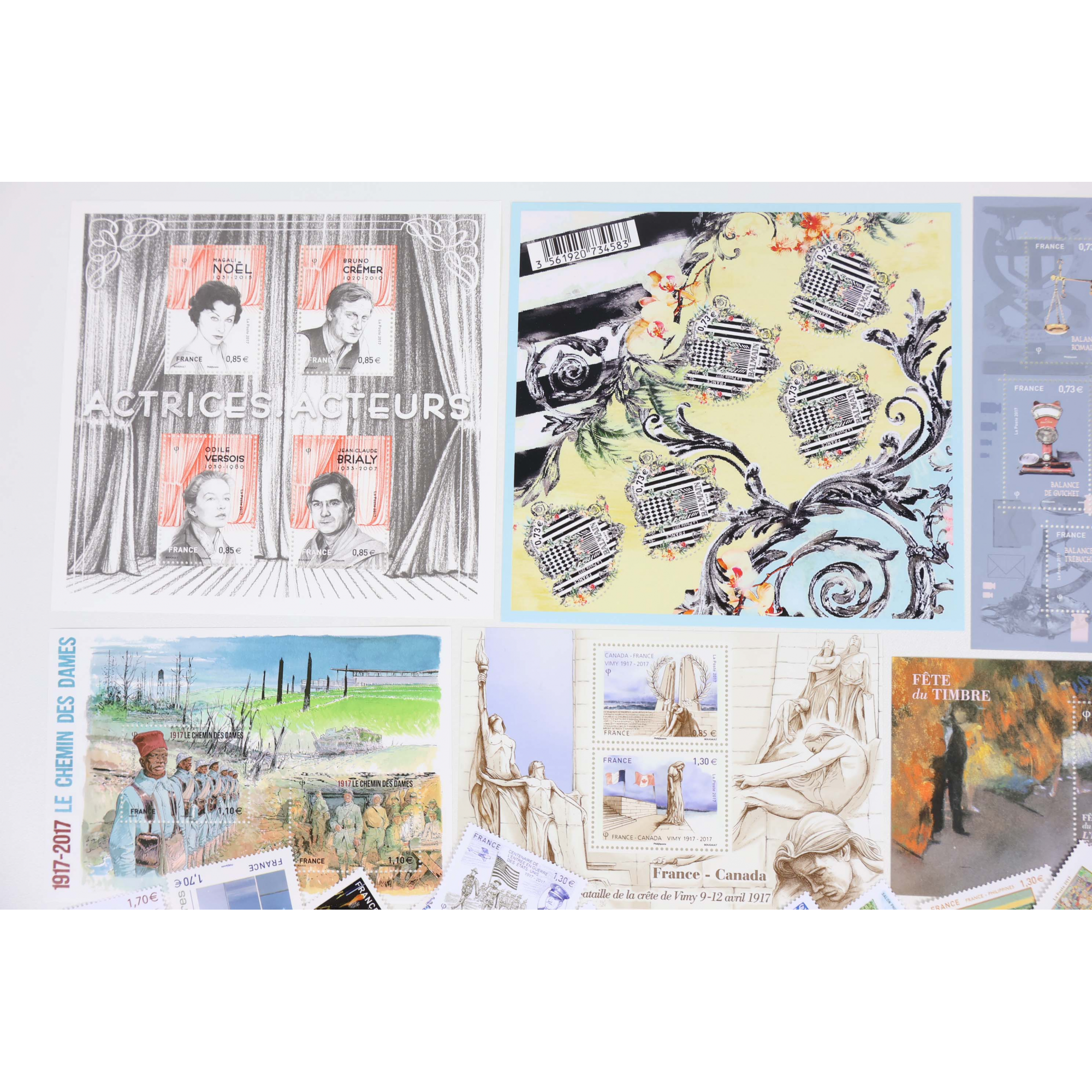 FRANCE LOT DE TIMBRES ET BLOCS-FEUILLET DE 2017 TIMBRES NEUFS** FACIALE 70€