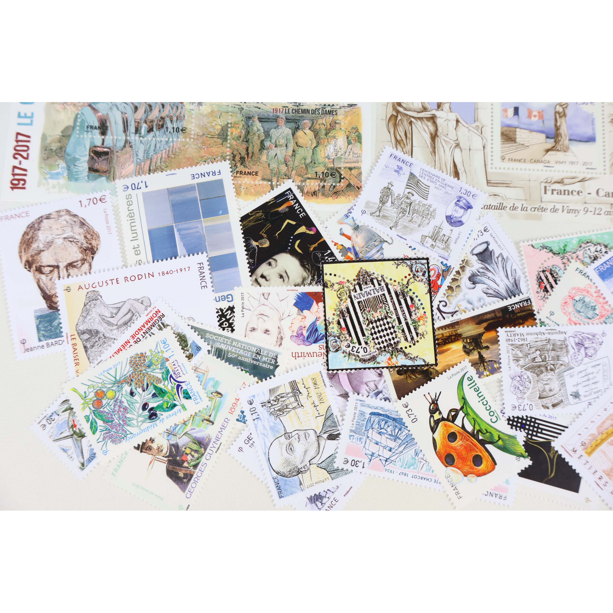 FRANCE LOT DE TIMBRES ET BLOCS-FEUILLET DE 2017 TIMBRES NEUFS** FACIALE 70€