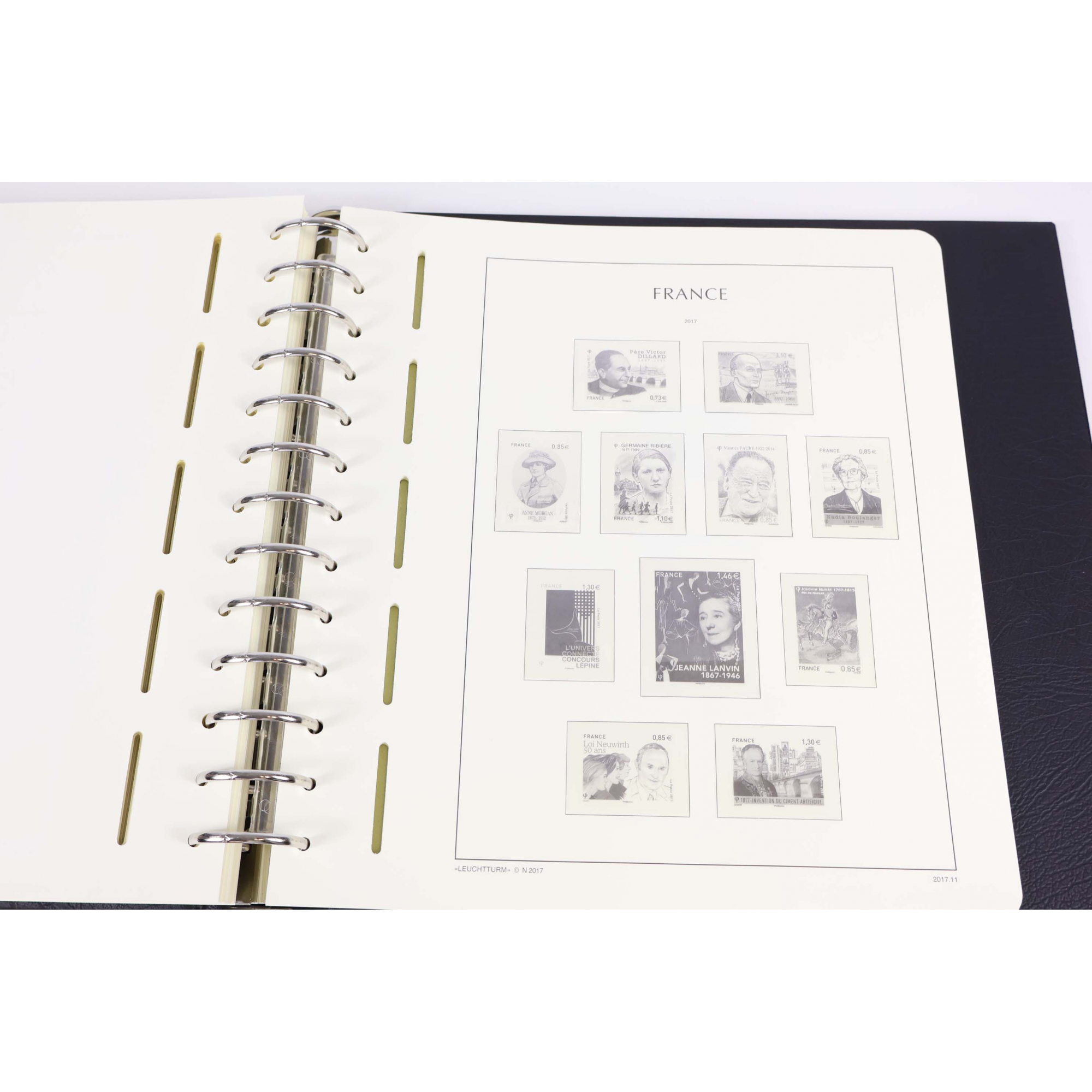 CLASSEUR LEUCHTTURM POUR RANGER LES TIMBRES DE FRANCE DE 2016 ET 2017 COMPLET