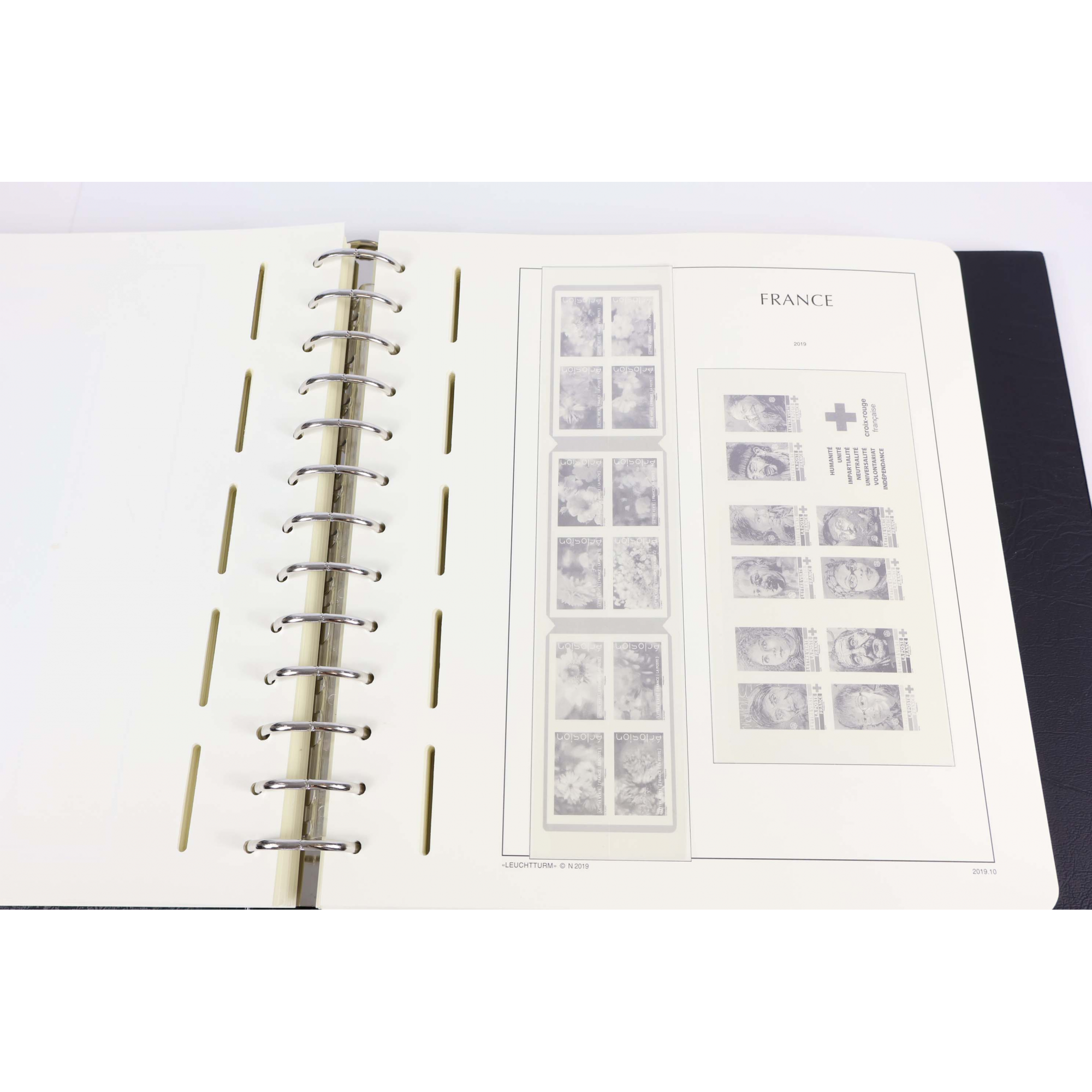 CLASSEUR LEUCHTTURM POUR RANGER LES TIMBRES DE FRANCE DE 2018/2019 ET 2021
