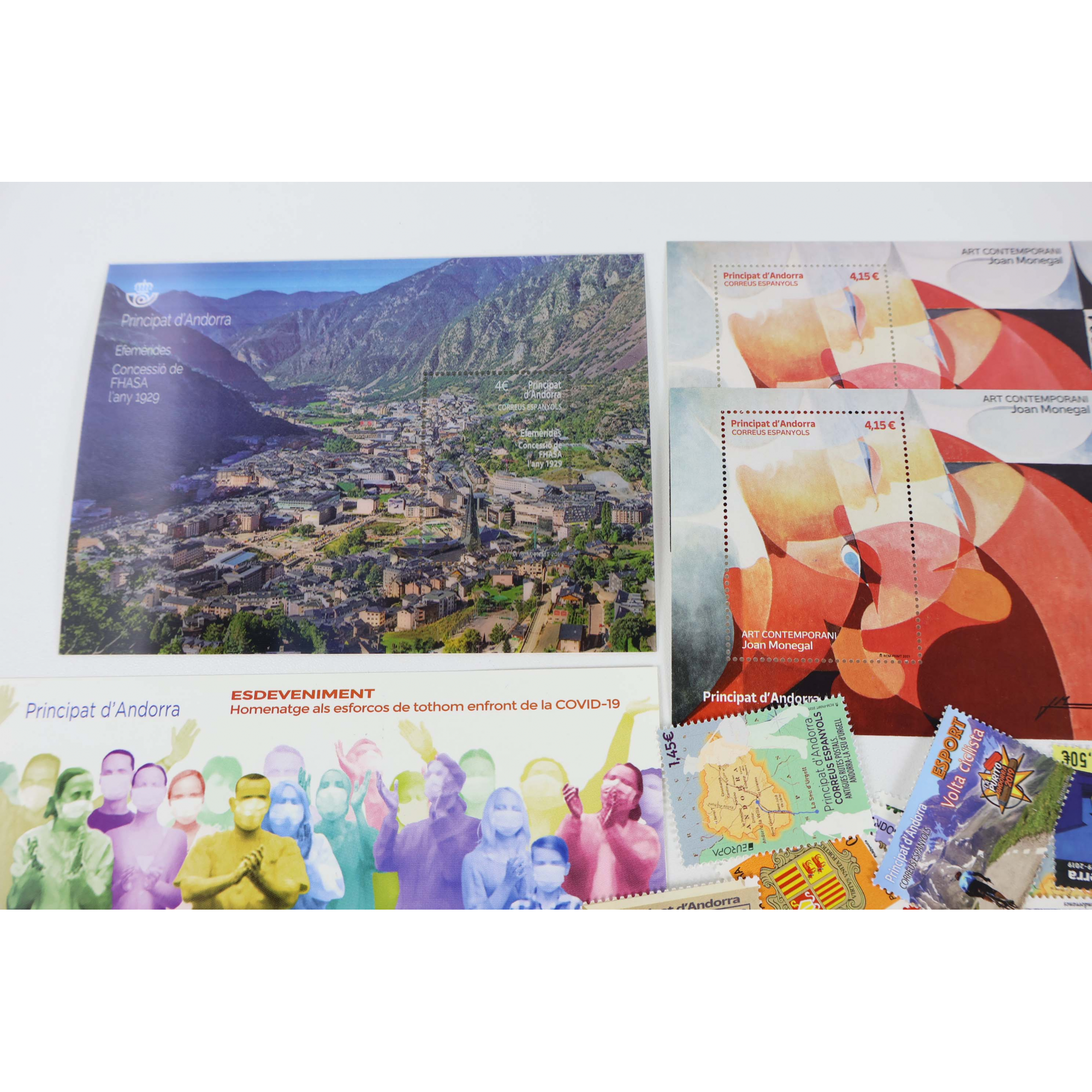 ANDORRE ESPAGNOL LOT DE TIMBRES ET BLOCS-FEUILLETS APRÈS 2020 TIMBRES NEUFS**