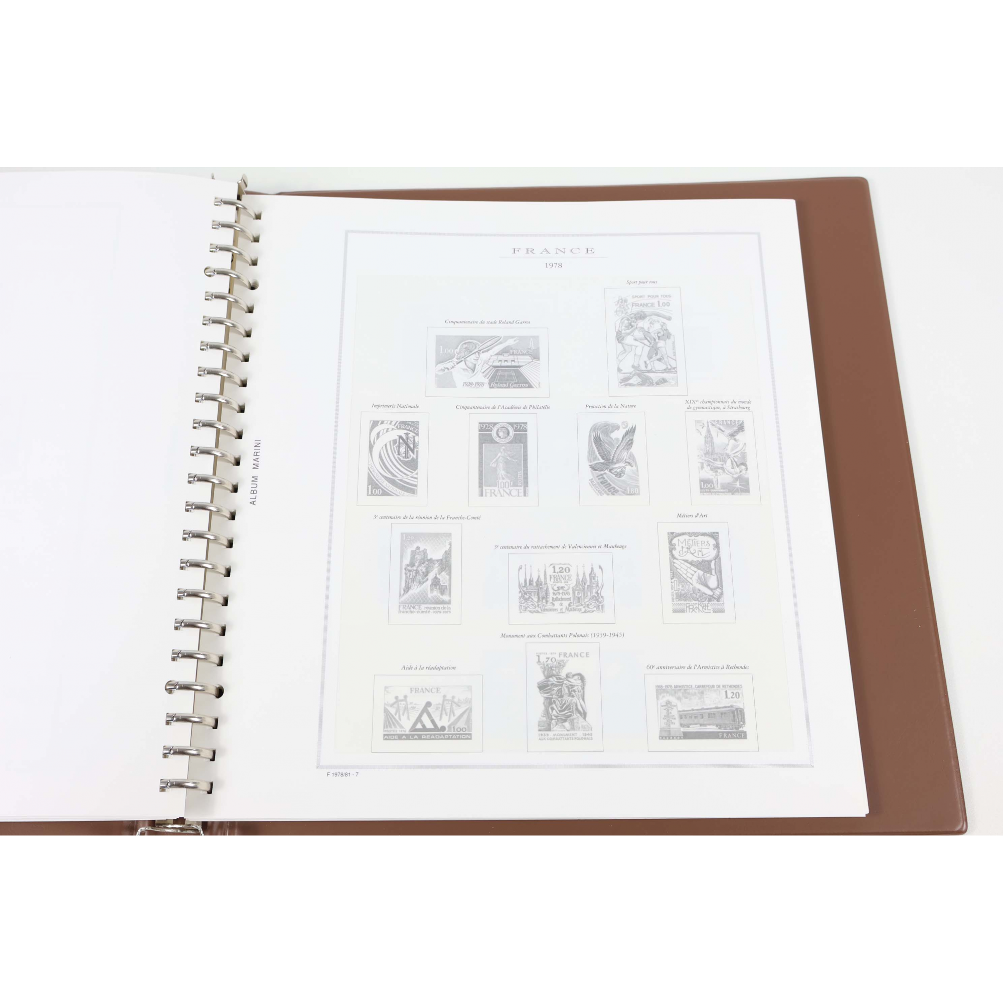 CLASSEUR MARINI POUR UNE COLLECTION DE TIMBRES DE FRANCE DE 1970 À 1982