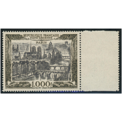 FRANCE POSTE AERIENNE N°29 VUE DE PARIS TIMBRE NEUF COTE 165€ BORD DE FEUILLE