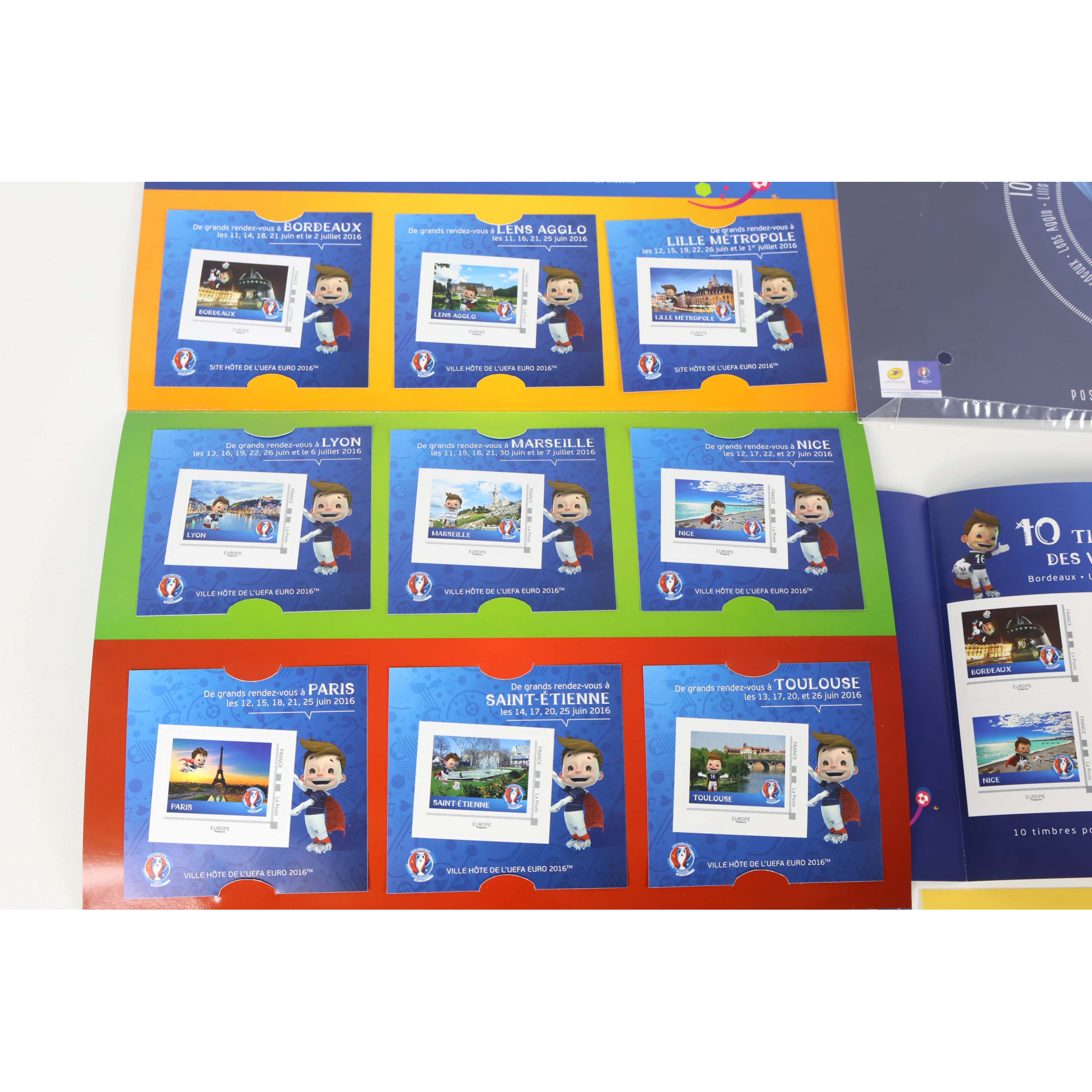 LOT TIMBRES AUTOADH 33 LETTRES EUROPE+10 VERTES VP 20G COLLECTORS UEFA EURO 2016