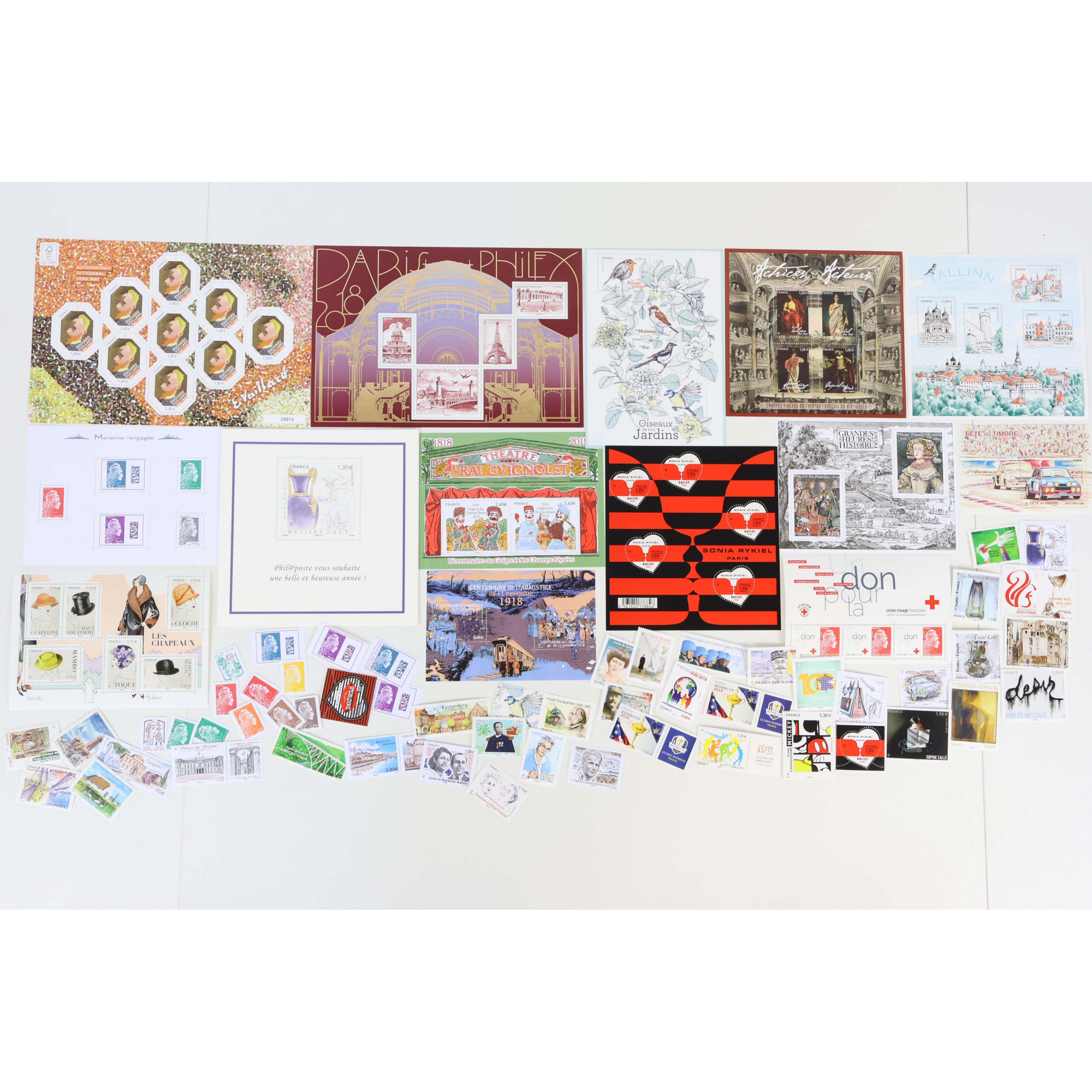FRANCE COLLECTION DE TIMBRES ET BLOCS-FEUILLET NEUFS** DE 2018 FACIALE 140€