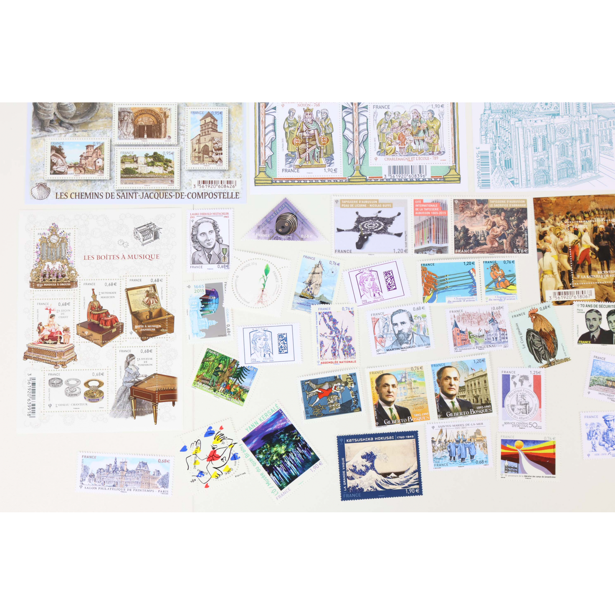 FRANCE COLLECTION DE TIMBRES ET BLOCS-FEUILLET NEUFS** DE 2015 FACIALE 86€