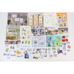 FRANCE COLLECTION DE TIMBRES ET BLOCS-FEUILLET NEUFS** DE 2016 FACIALE 97€